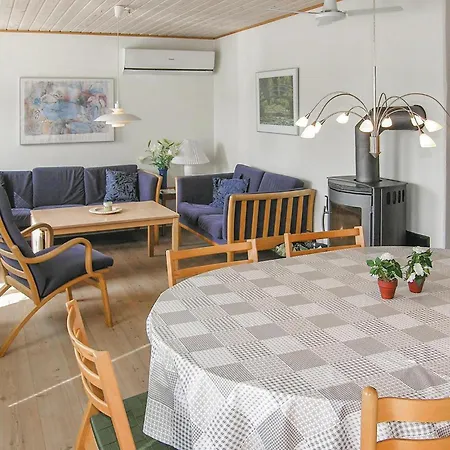 3 Bedroom Awesome In